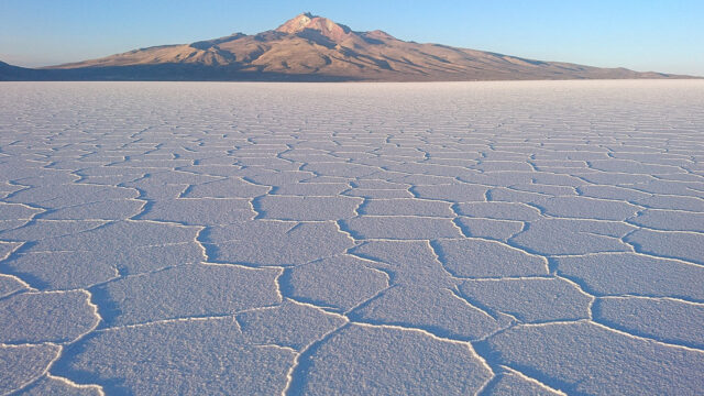 Salar De Uyuni Bolivia Salt Flats with Mountain Landscape Wallpaper