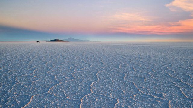 Salar De Uyuni Bolivia Stunning Salt Flat Sunset Landscape Wallpaper