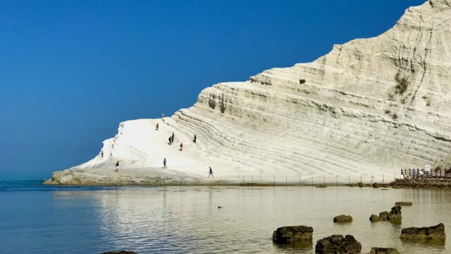 Scala dei Turchi Sicily Mesmerizing Coastal Cliffs Wallpaper
