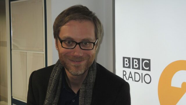Stephen Merchant Smiling at BBC Radio Interview Stephen Merchant Wallpapers