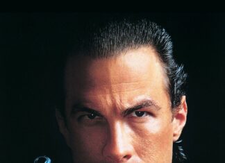 Steven Seagal Above the Law Intense Close Up Gun Focus Wallpaper