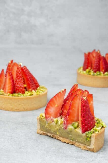 Strawberry Pistachio Tart Close Up on Gray Background Tart Wallpapers