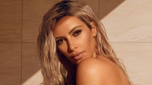 Stunning Kim Kardashian Close Up Natural Look Wallpapers For HD Backgrounds