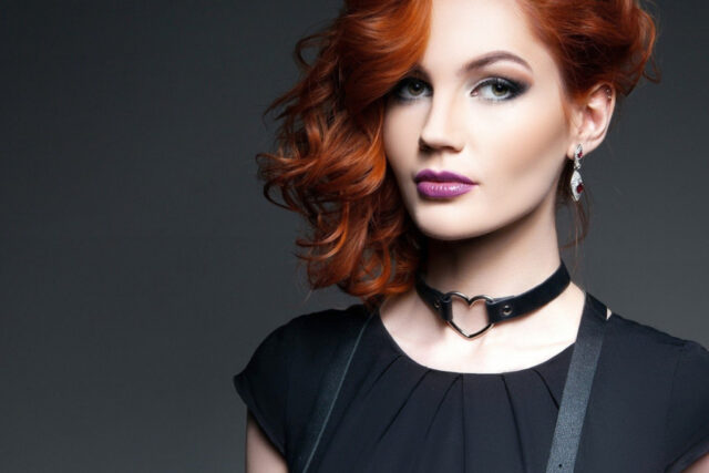 Stylish Redhead Woman Wearing Black Heart Shape Choker Elegant Makeup Choker Wallpapers