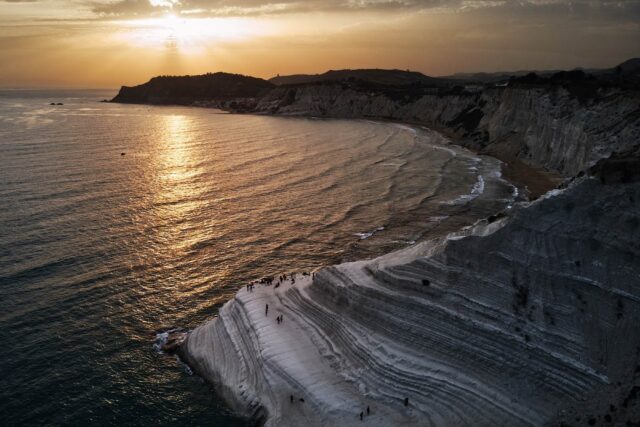 Sunset Over Scala dei Turchi Sicily_ Stunning Seaside Cliffs Wallpaper
