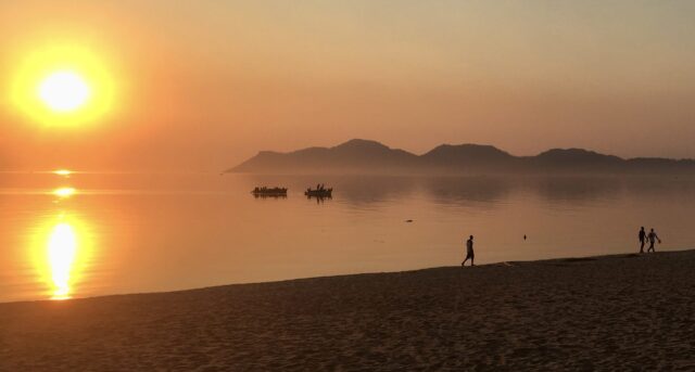 Sunset Serenity At Lake Malawi Wallpaper