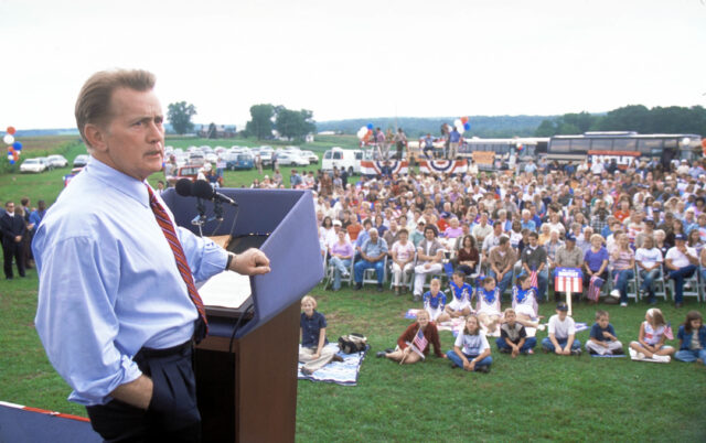 The West Wing TV Series Scene President Addressing Crowd Outdoor Rally Wallpaper