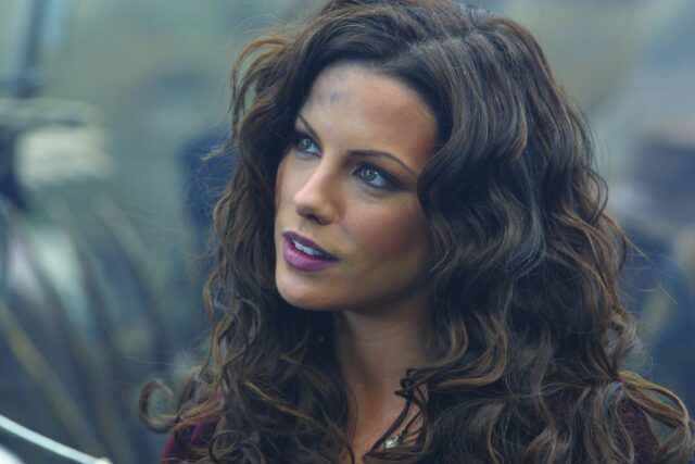 Van Helsing Character Portrait Wallpaper For HD Display
