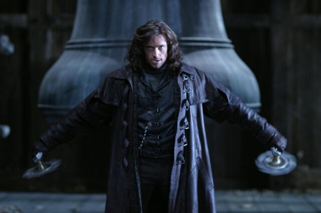 Van Helsing In Action Dark Fantasy Wallpaper