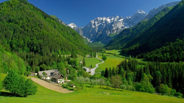 1327039 3840x2160 desktop 4k village background photo