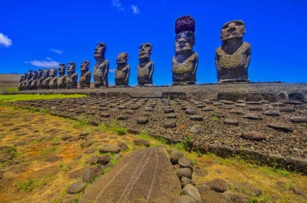 The Easter Island statues stand in a row under a clear blue sky, HD Desktop Wallpaper