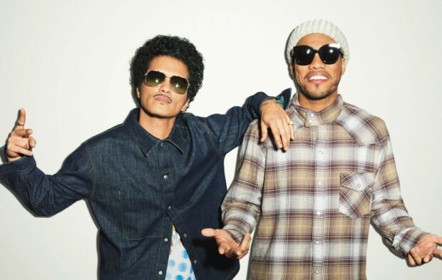 Anderson Paak and friend posing stylishly wearing sunglasses and casual clothes, HD Desktop Wallpaper