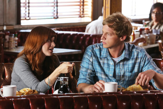 A man and Aya Cash have a conversation over coffee and breakfast in a diner, HD Desktop Wallpaper