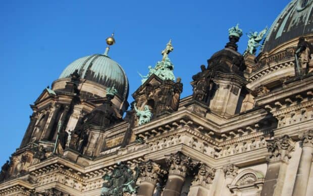The close up view shows the intricate sculptures and dome of Berlin Cathedral in clear blue sky, HD Desktop Wallpaper