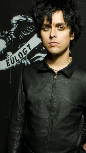 Billie Joe Armstrong wears a black leather jacket standing in front of graffiti, HD Phone Wallpaper