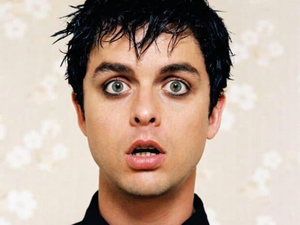 Billie Joe Armstrong looks surprised with intense green eyes, HD Desktop Wallpaper