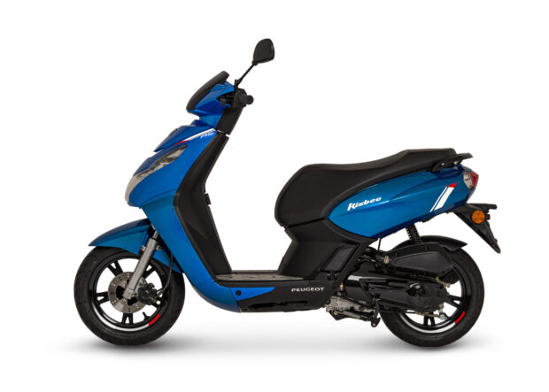 A blue Peugeot Kisbee scooter is shown from the side on a white background, 2K Desktop Wallpaper
