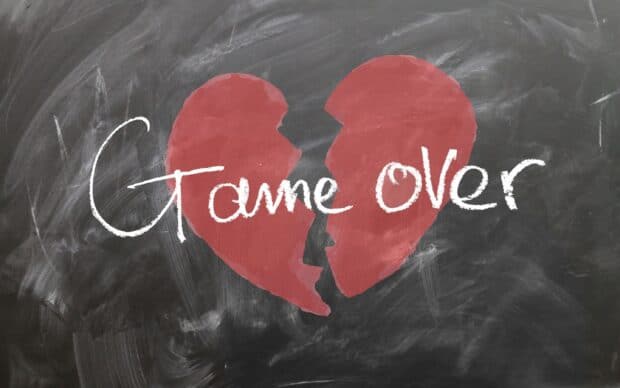 A broken heart is drawn on a chalkboard with the phrase game over written across it, 2K Desktop Wallpaper