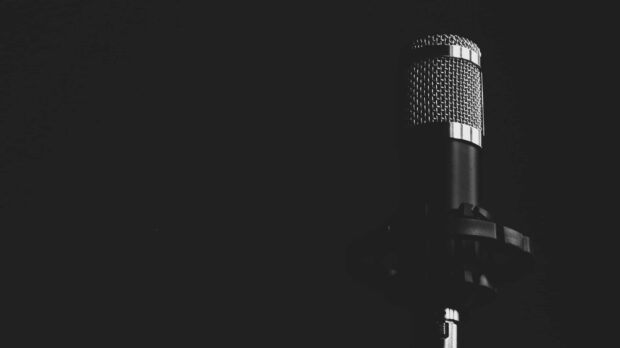 A close up view of the microphone in low light, HD Desktop Wallpaper