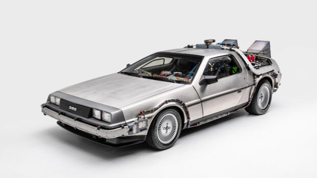 A silver Delorean Dmc 12 with futuristic modifications and visible wiring details, 4K Desktop Wallpaper