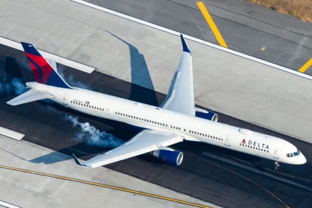 A Delta Air Lines airplane is accelerating on the runway during takeoff, HD Desktop Wallpaper