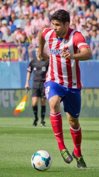 Diego Costa scores with focus during the game, HD Mobile Wallpaper