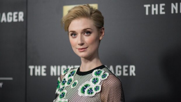 Elizabeth Debicki poses confidently at event, HD Desktop Wallpaper