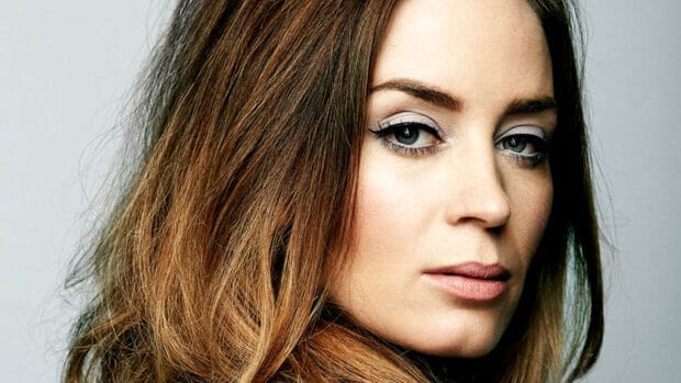 A close up portrait of Emily Blunt with loose brown hair and neutral makeup, HD Desktop Wallpaper