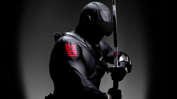 A Gi Joe Movie character is holding a sword in a dark setting, HD Desktop Wallpaper