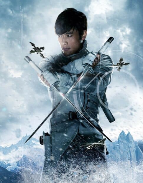 A warrior in combat gear holds crossed swords in a snowy mountain battle, HD Mobile Wallpaper