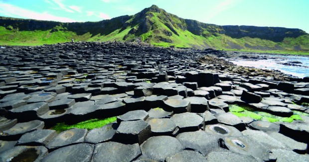 The Giants Causeway shows unique hexagonal basalt columns by the sea, 2K Desktop Wallpaper