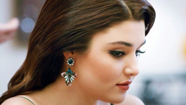 A close up portrait of Hande Ercel showcasing her detailed earrings and makeup, HD Desktop Wallpaper