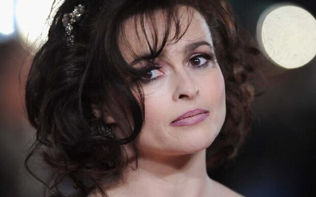 A close up portrait of Helena Bonham Carter showing her makeup and hairstyle, HD Desktop Wallpaper