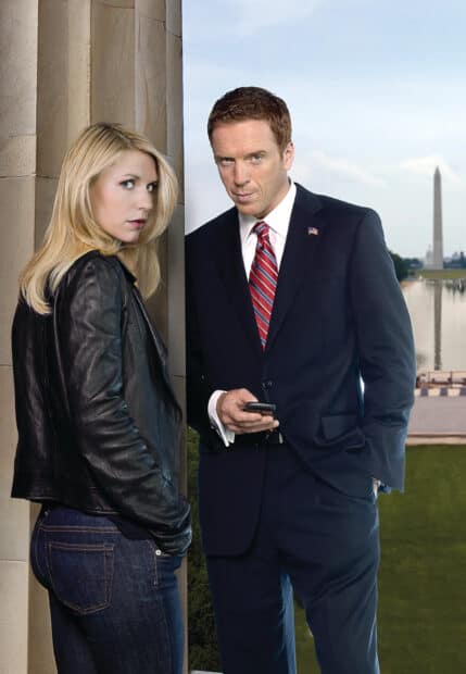 Two Homeland Wallpapers characters stand near a column with the Washington Monument in the background, HD Desktop Wallpaper