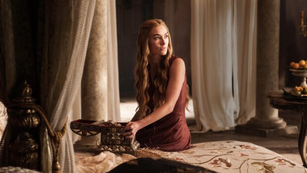 A woman from House Lannister looks thoughtfully, HD Desktop Wallpaper