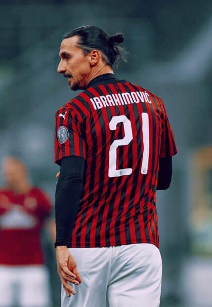 Zlatan Ibrahimovic wearing AC Milan jersey during a match, HD Mobile Wallpaper