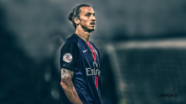 Zlatan Ibrahimovic focused during a match in Paris Saint Germain jersey, 2K Desktop Wallpaper