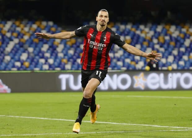 Zlatan Ibrahimovic celebrates after scoring a goal during a football game, 2K Desktop Wallpaper