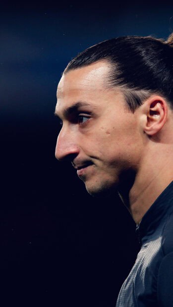 A close up of Ibrahimovic showing his focused expression, HD Phone Wallpaper