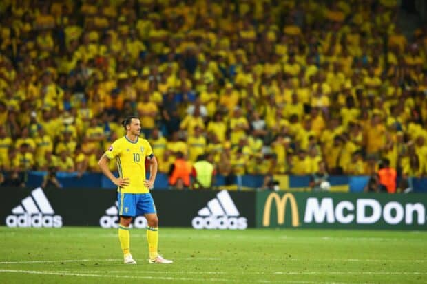 Zlatan Ibrahimovic stands on the football pitch during a match, HD Desktop Wallpaper