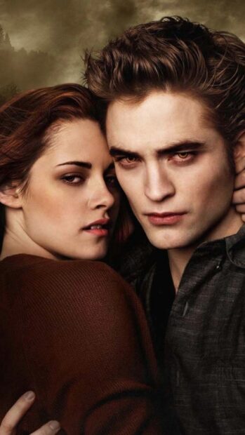 The characters show a strong emotional connection in this Twilight movie, HD Phone Wallpaper