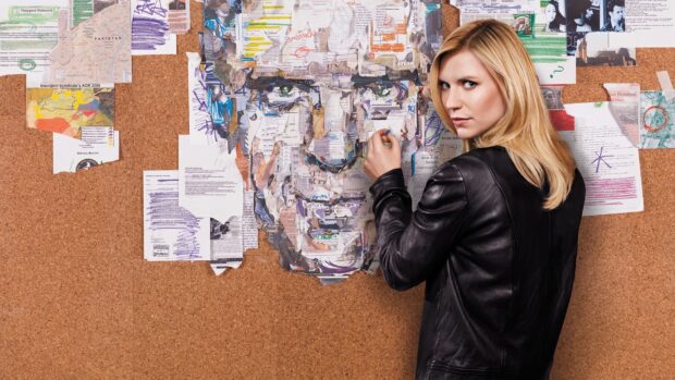 A woman in a leather jacket stands by a detailed collage face on a corkboard filled with papers, Homeland Wallpapers, HD Desktop Wallpaper