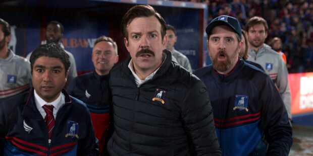 Jason Sudeikis Wallpapers capture a tense moment with Jason Sudeikis and his team during a sporting event, 2K Desktop Wallpaper