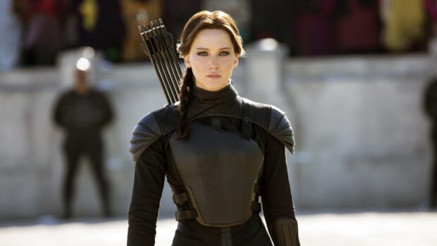 Jennifer Lawrence in a black armor costume from The Hunger Games movie, 4K Desktop Wallpaper