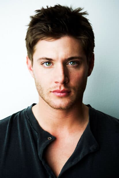 Jensen Ackles looks directly at the camera with a serious expression, HD Mobile Wallpaper