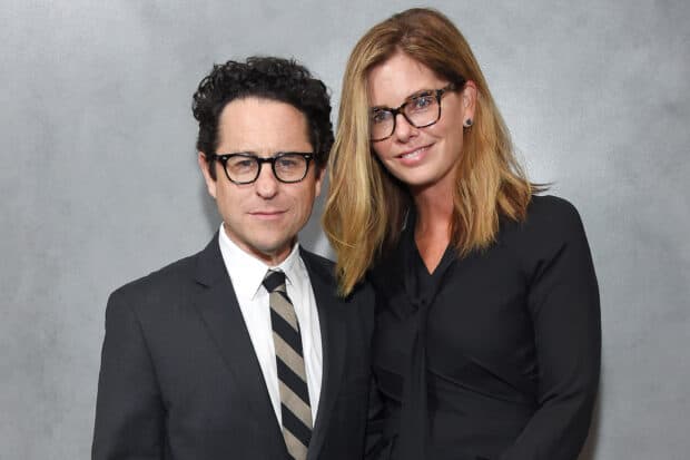 Jj Abrams with a woman posing together at a formal event, HD Desktop Wallpaper
