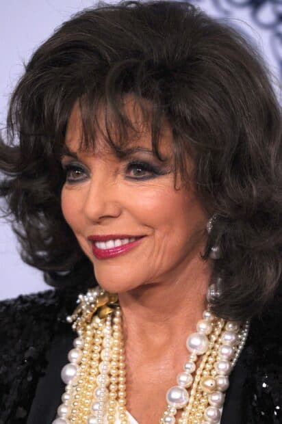 Joan Collins wallpapers show her wearing layered pearl necklaces and a black outfit, 2K Mobile Wallpaper