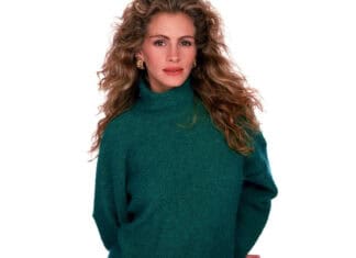 Julia Roberts wallpapers featuring her in a green sweater with curly hair, HD Desktop Wallpaper