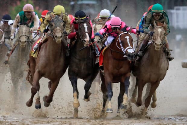Jockeys compete fiercely in the Kentucky Derby race, HD Desktop Wallpaper