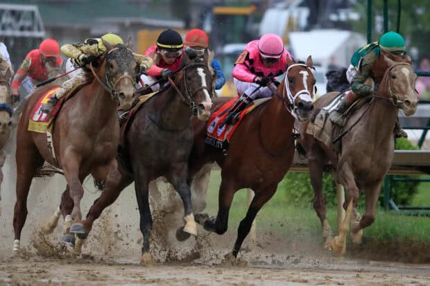Jockeys riding horses fiercely at Kentucky Derby race, HD Desktop Wallpaper
